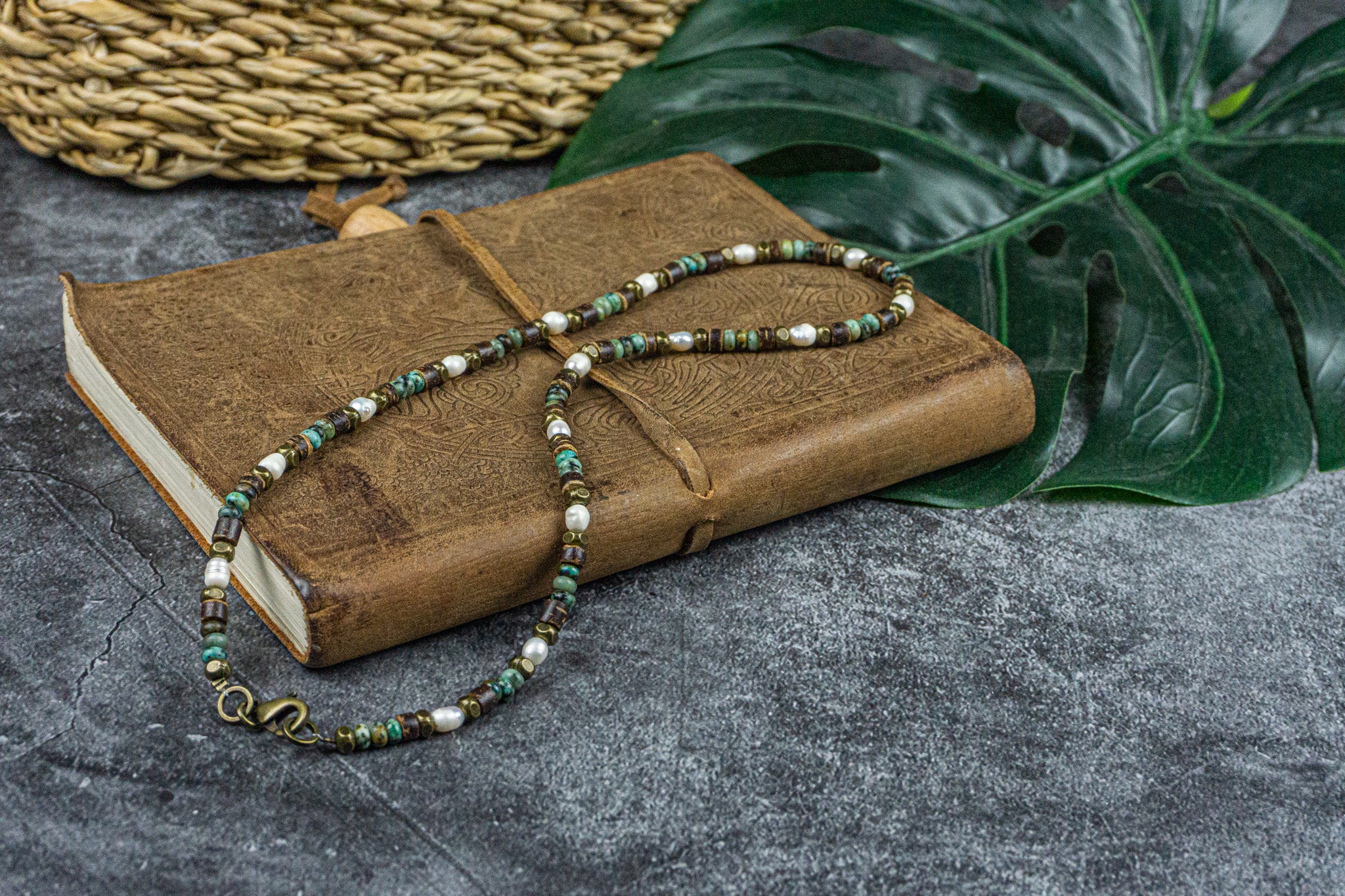 pearls coconut and green jasper gemstone beaded choker necklace- wander jewellery