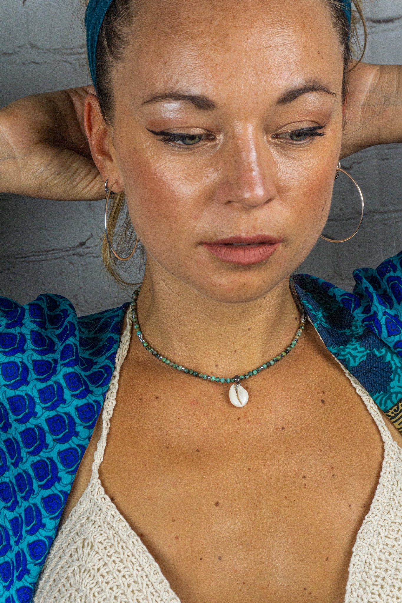 womens green african turquoise jasper gemstone beaded choker necklace with shell pendant- wander jewellery