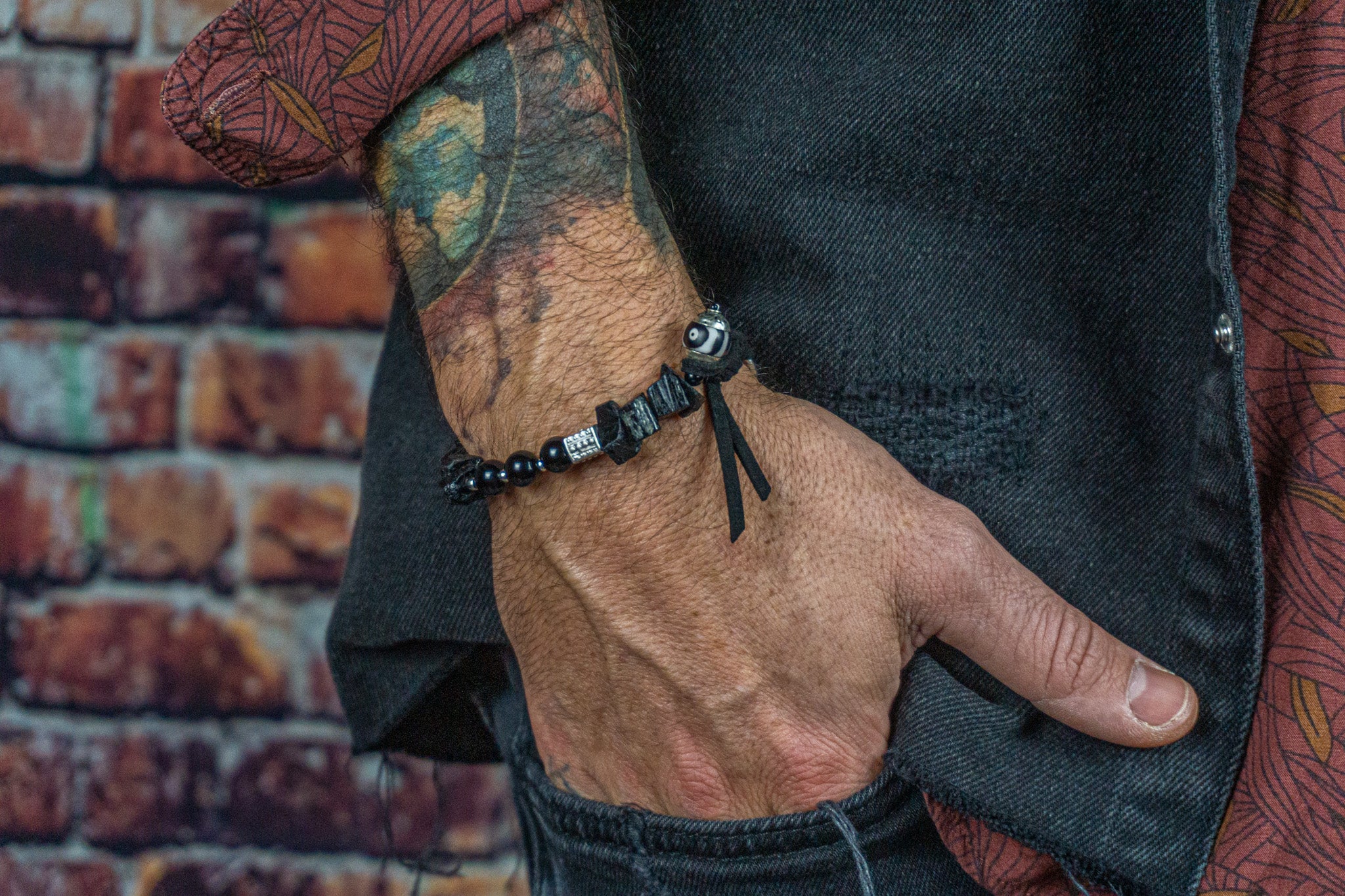 mens black tourmaline and onyx gemstone leather bracelet