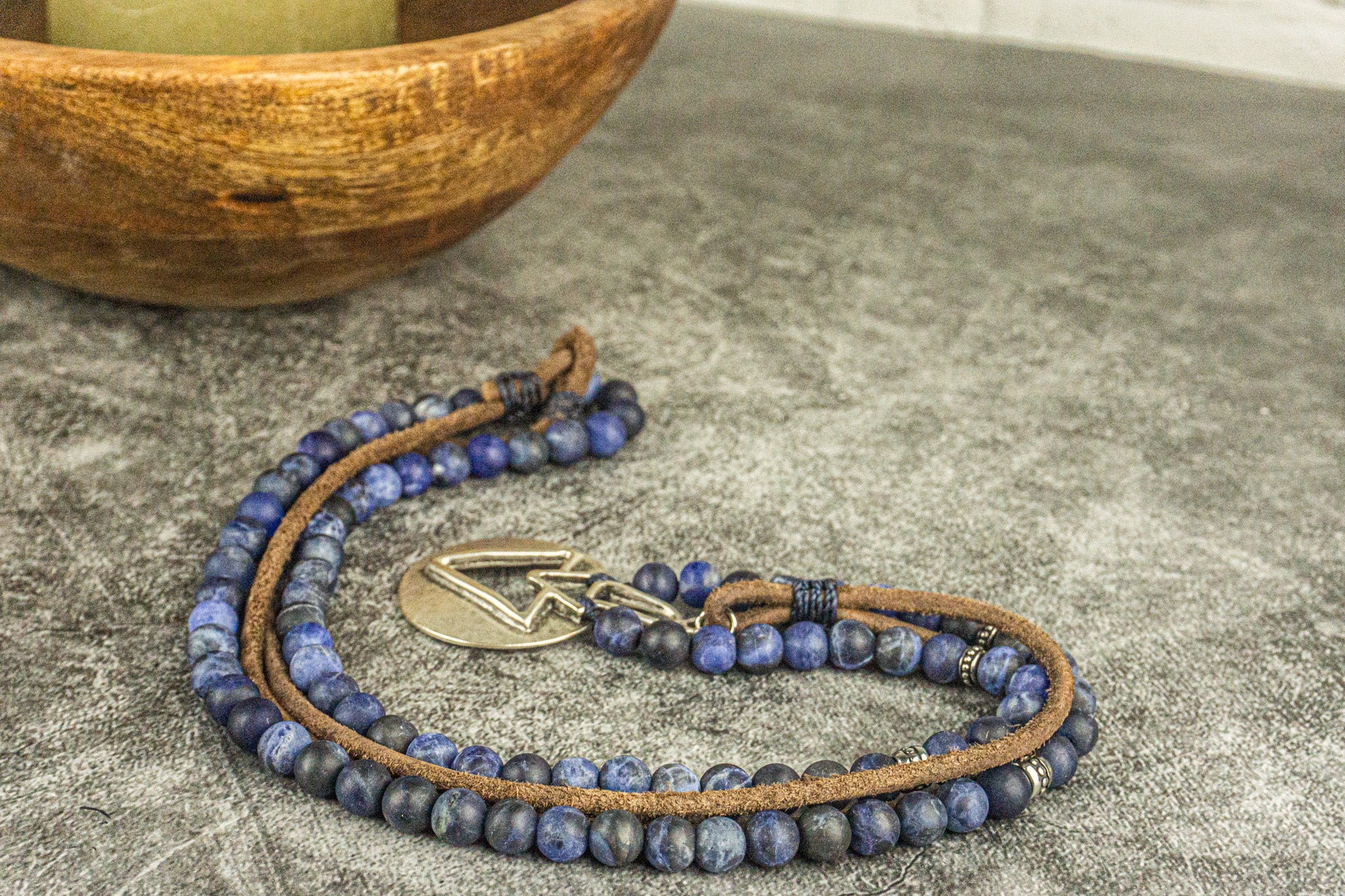 blue sodalite and leather necklace set with silver arrow pendant- wander jewellery