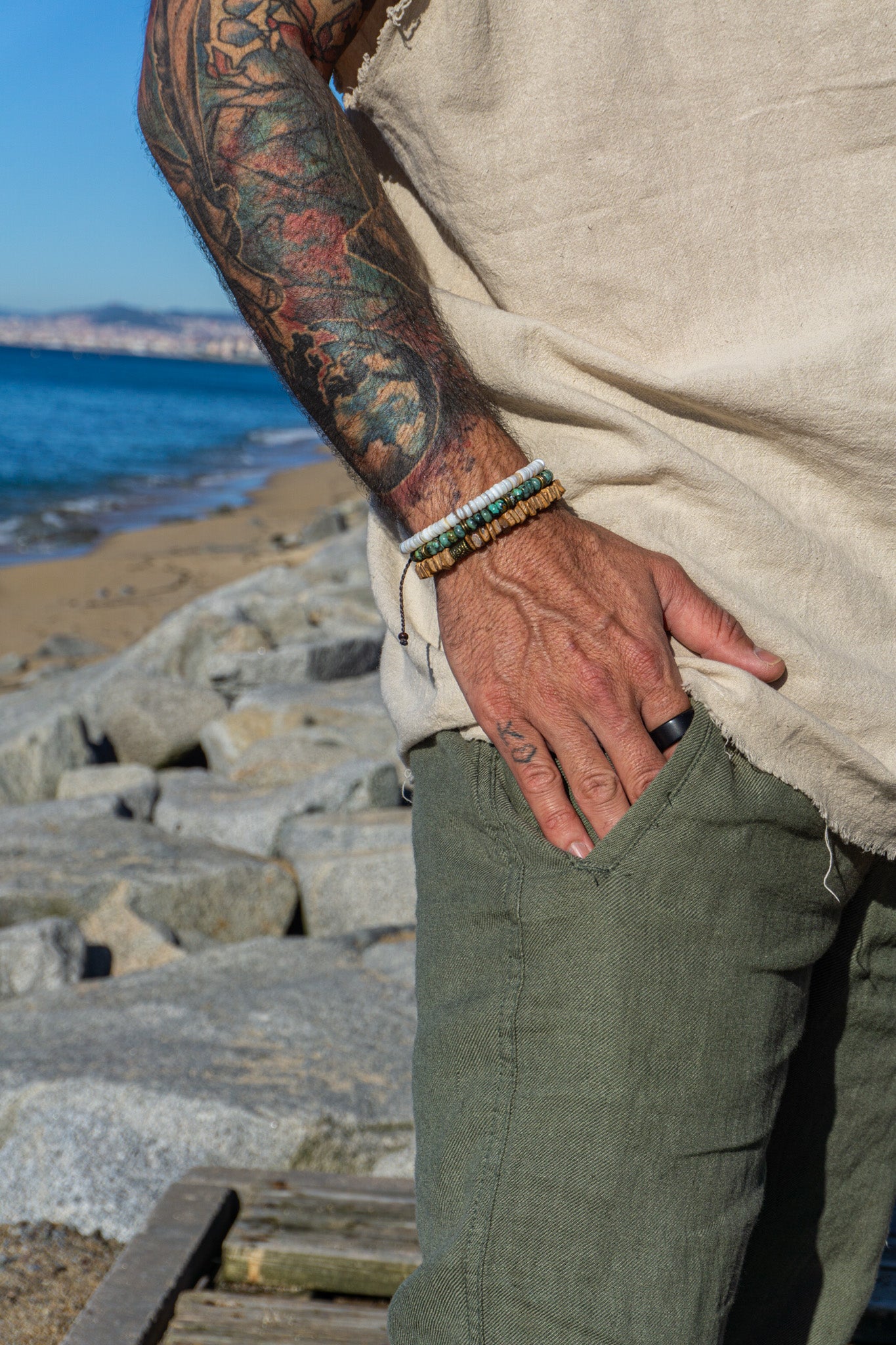 mens bracelet set composed by one green gemstone bracelet, one coconut shell bracelet and one white seashell bracelet- wander jewellery