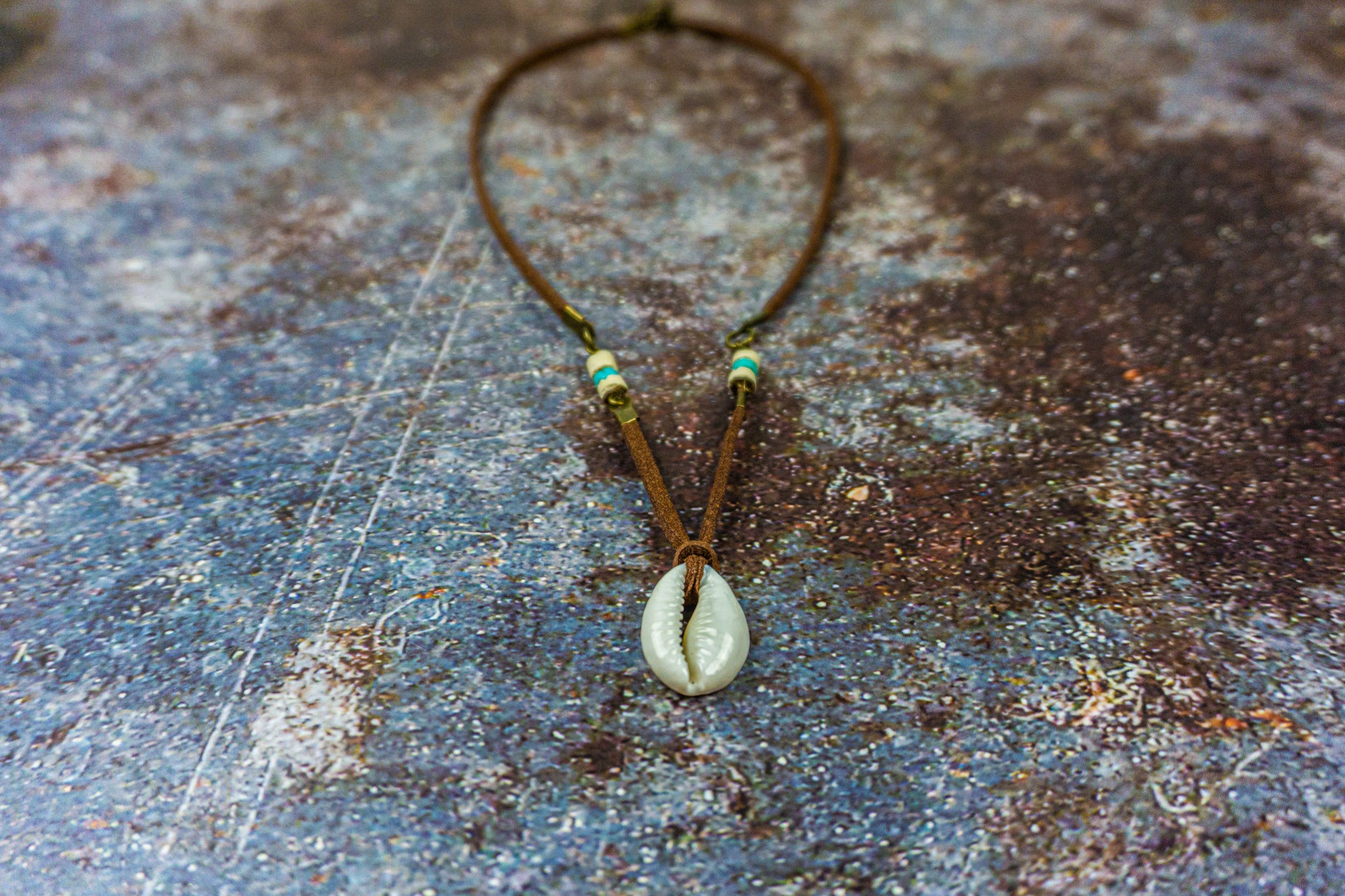 leather minimalist shell pendant surfer short necklace - wander jewellery
