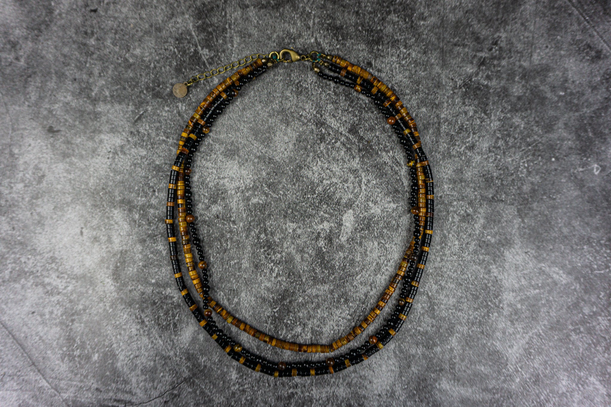 choker necklace set made of tiger eye and black onyx gemstone beads- wander jewellery