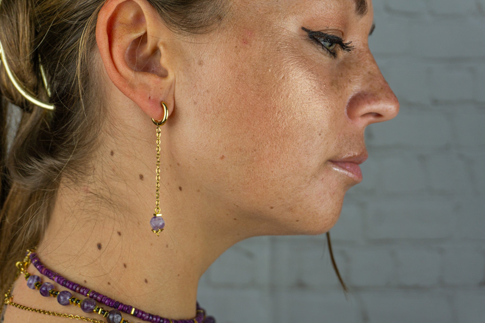 womens amethyst gemstone golden chain asymmethric dangle earrings- wander jewellery
