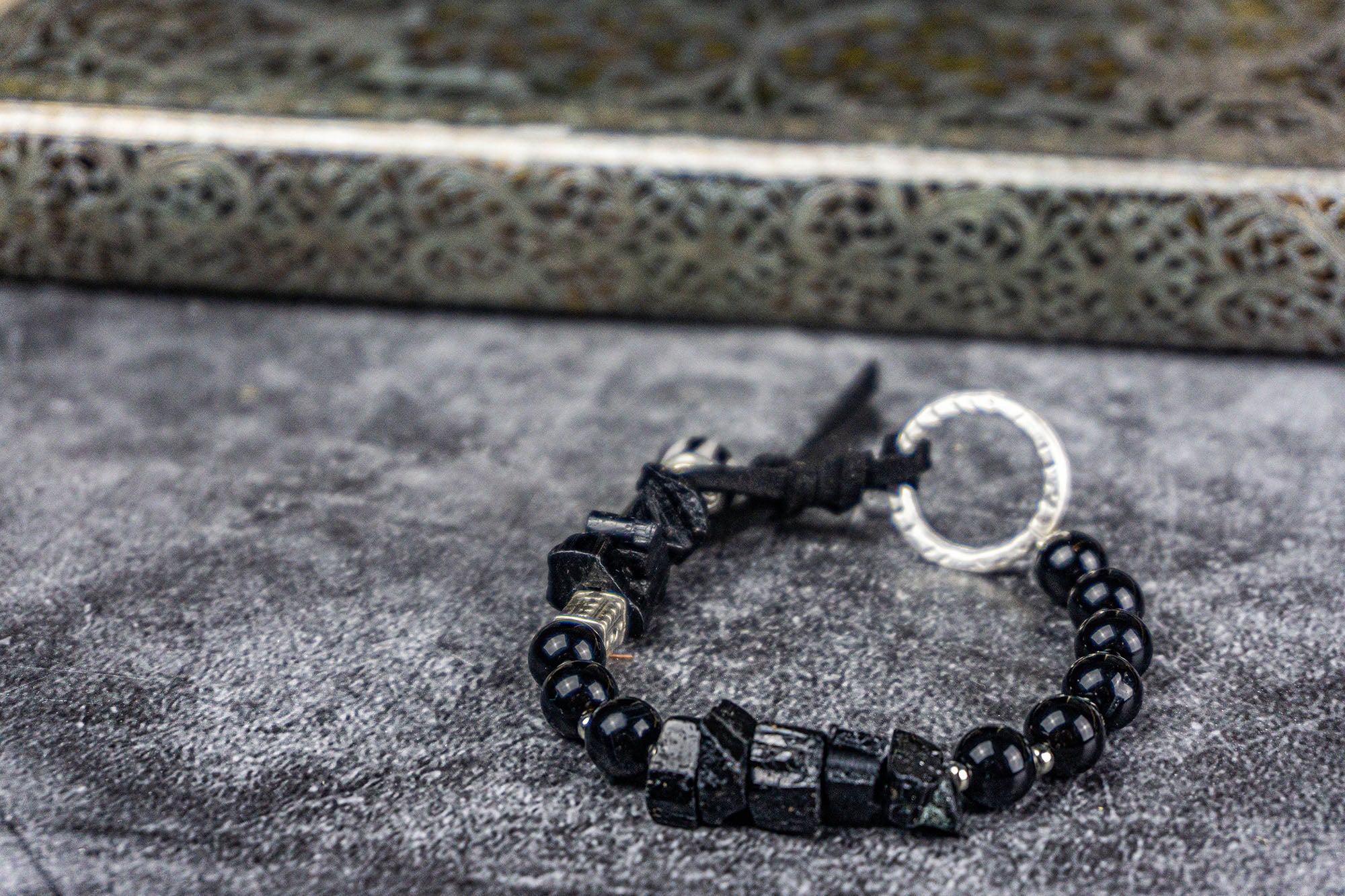 mens black tourmaline and onyx gemstone beaded bracelet